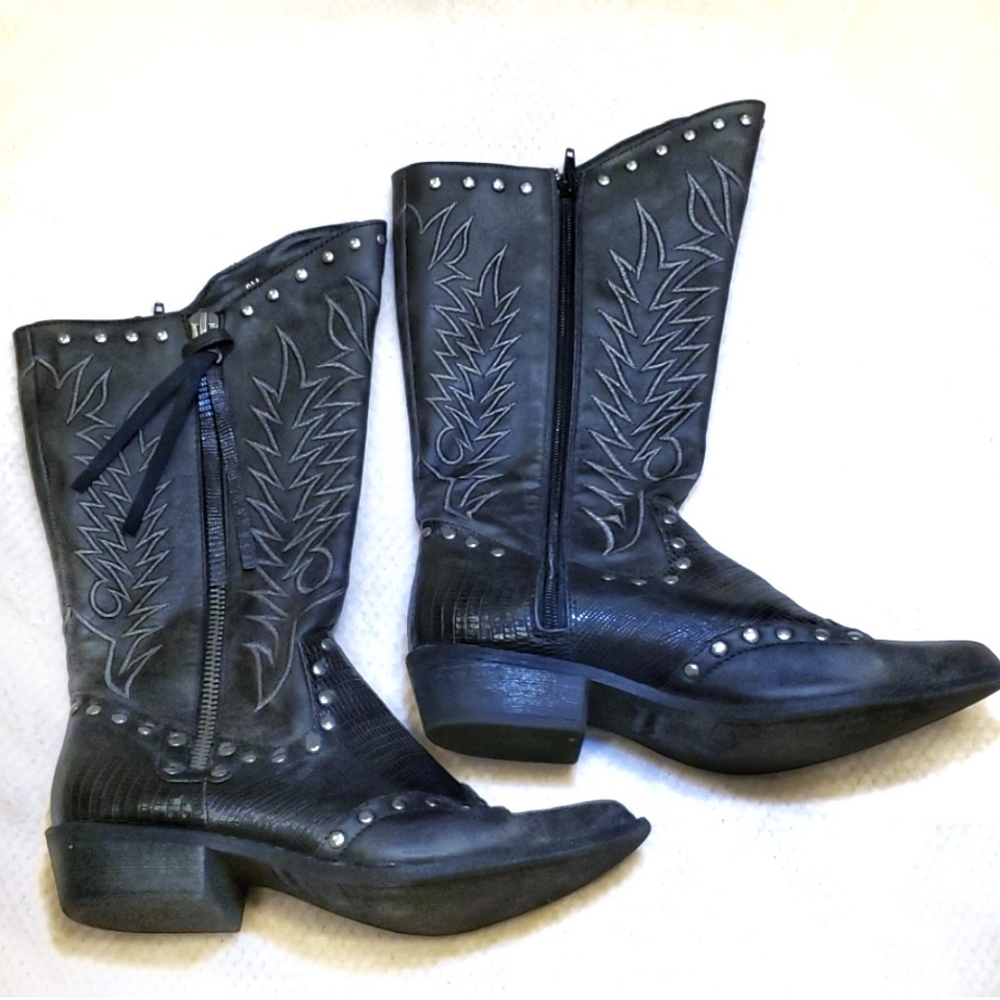 Coconuts by Matisse Black Cowboy Boots